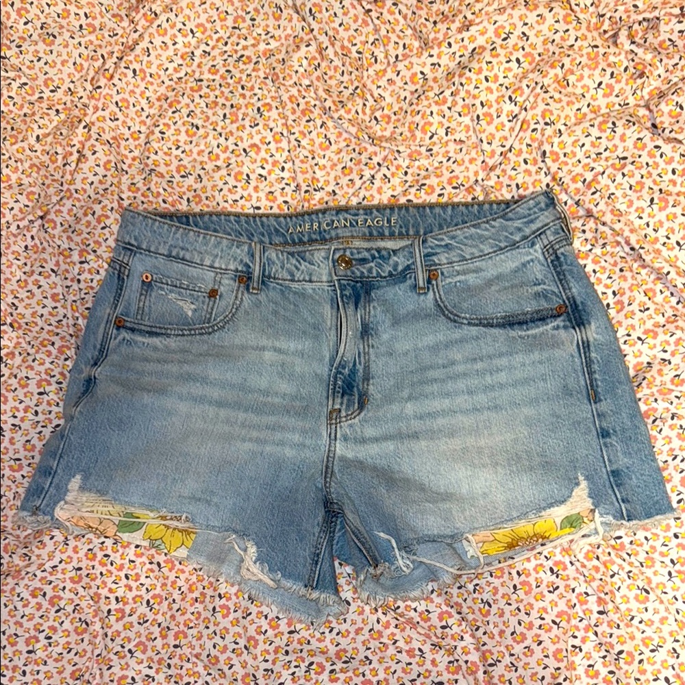 American Eagle Outfitters Blue Denim Women Shorts With Floral Pockets